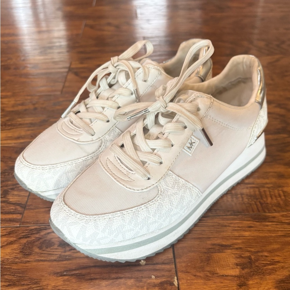 Michael Kors Women's White/Grey Trainers